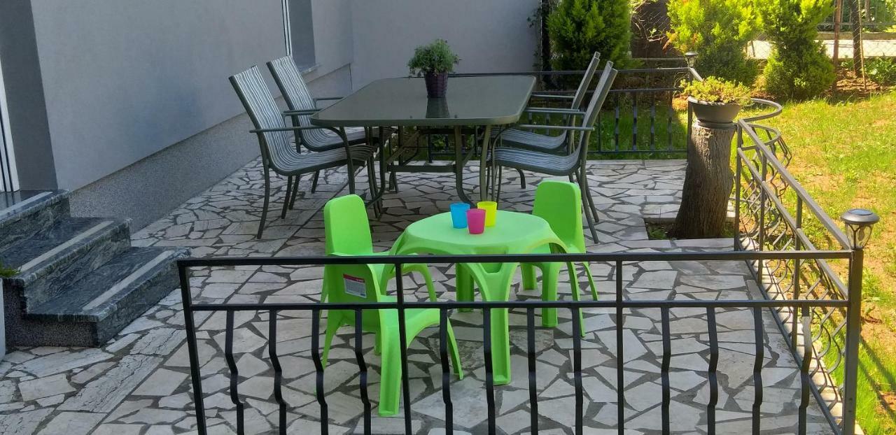 Rainbow Apartment Pula Ngoại thất bức ảnh